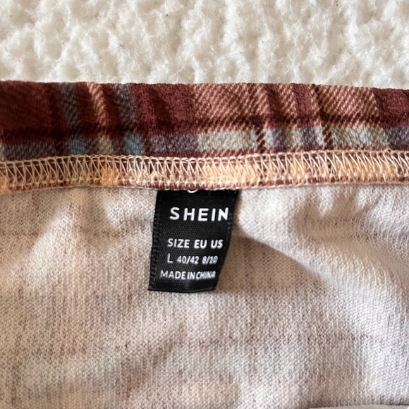 Plaid Skirt | Size L - Picture 2 of 2